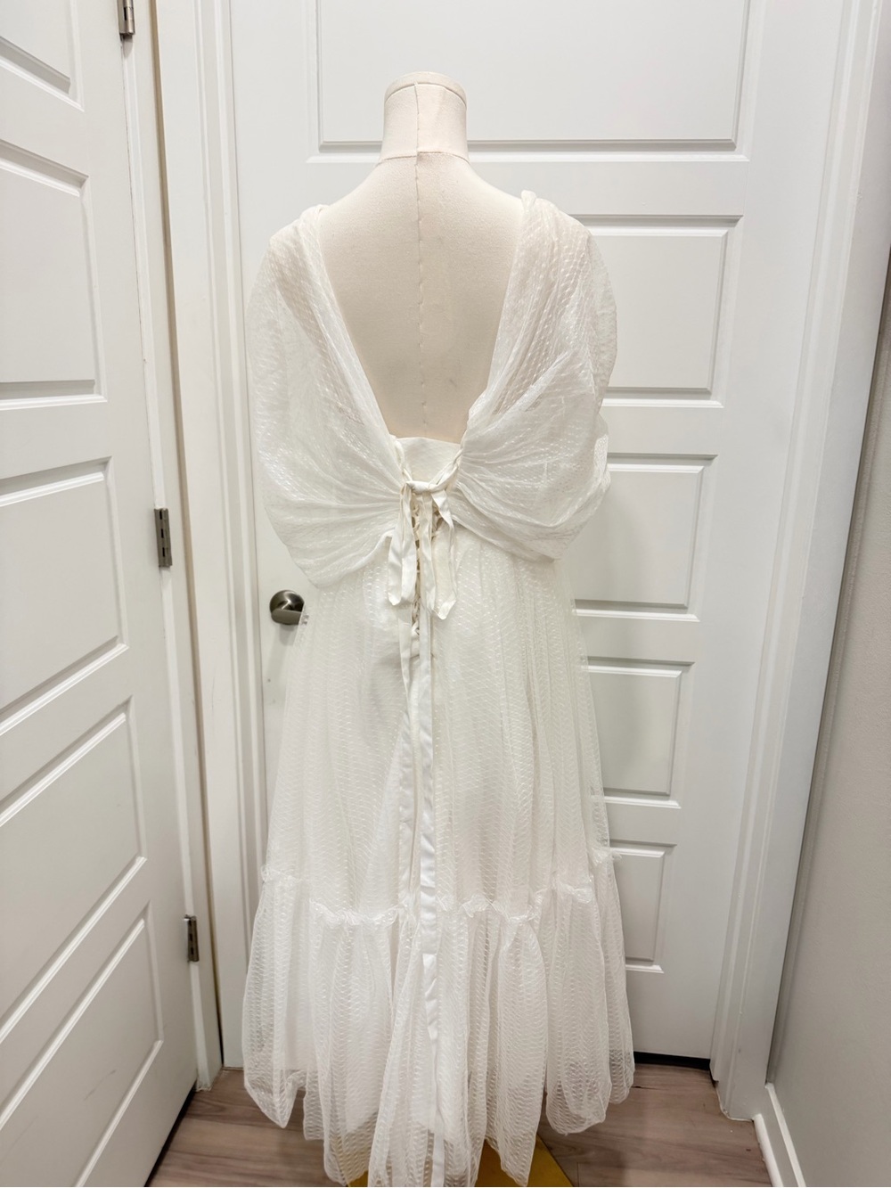 🔥Ethereal White Tulle Midi Dress - Picture 7 of 12